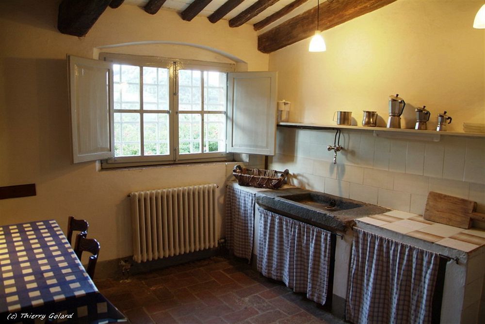 Fattoria Di Bacchereto - Guest House Екстер'єр фото